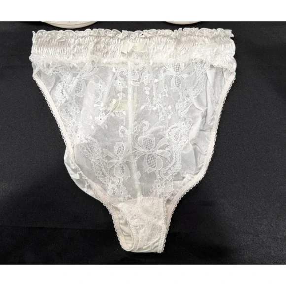 Vintage 90s Victoria's Secret Second Skin High Cut Brief Panties L Bra 36C White - Picture 4 of 15